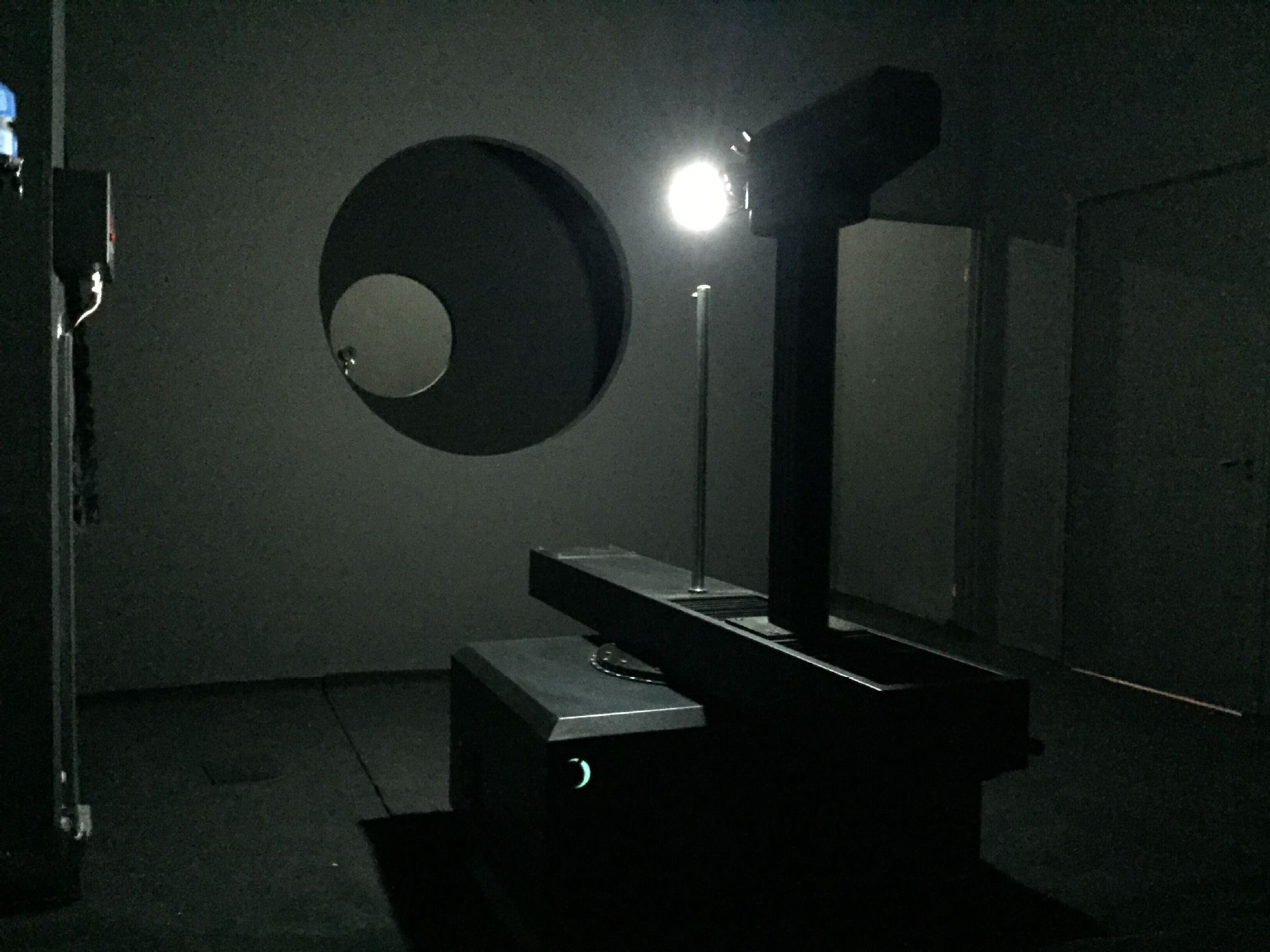 Light Intensity Equipment (IES Room)